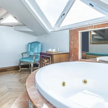 Magnificent Flat In Uskudar Provincia di Istanbul